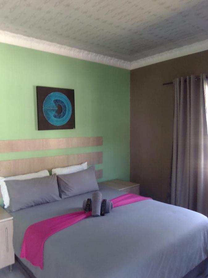 Myburgh Bed And Breakfast Klerksdorp Exterior photo