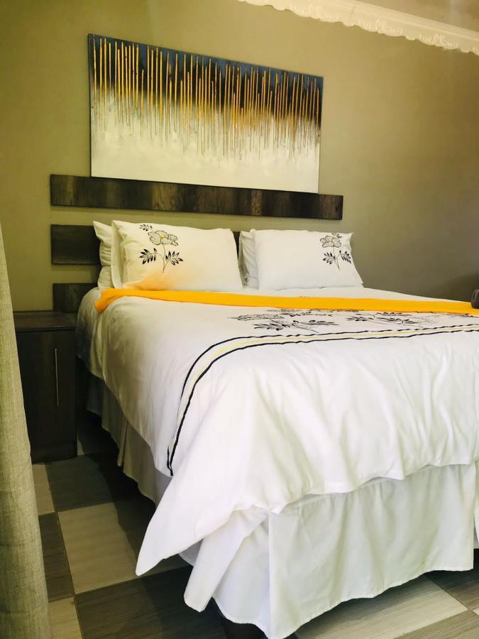 Myburgh Bed And Breakfast Klerksdorp Exterior photo